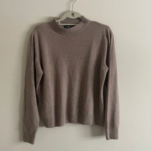 Sz L Neutral Beige Mock Neck Sweater